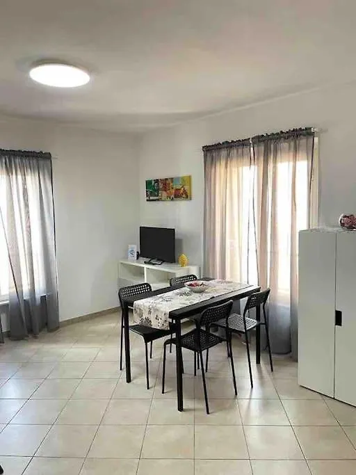 Residenza Castani - Roma 아파트 로마